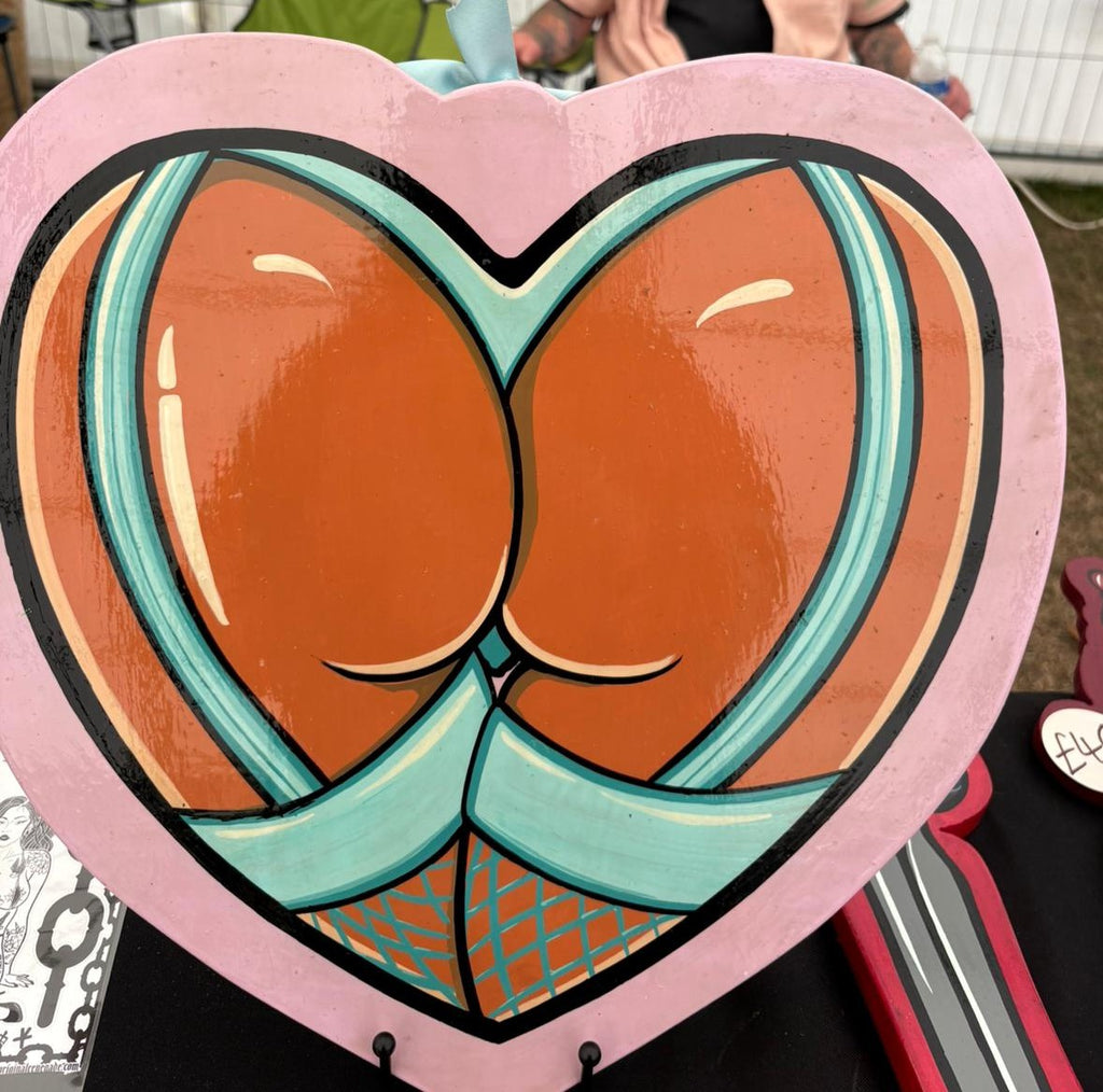 Heart Bum Hanger